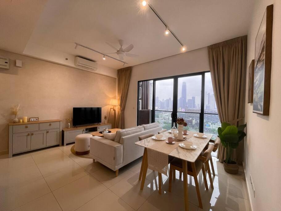 The Little Series - View - 7 Pax Apartment *